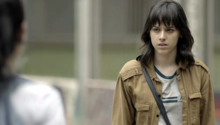Atriz de “Malhação” fala sobre beijo gay na trama e pede seriedade na abordagem