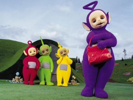 Intérprete de Tinky Winky, do “Teletubbies”, morre aos 52 anos