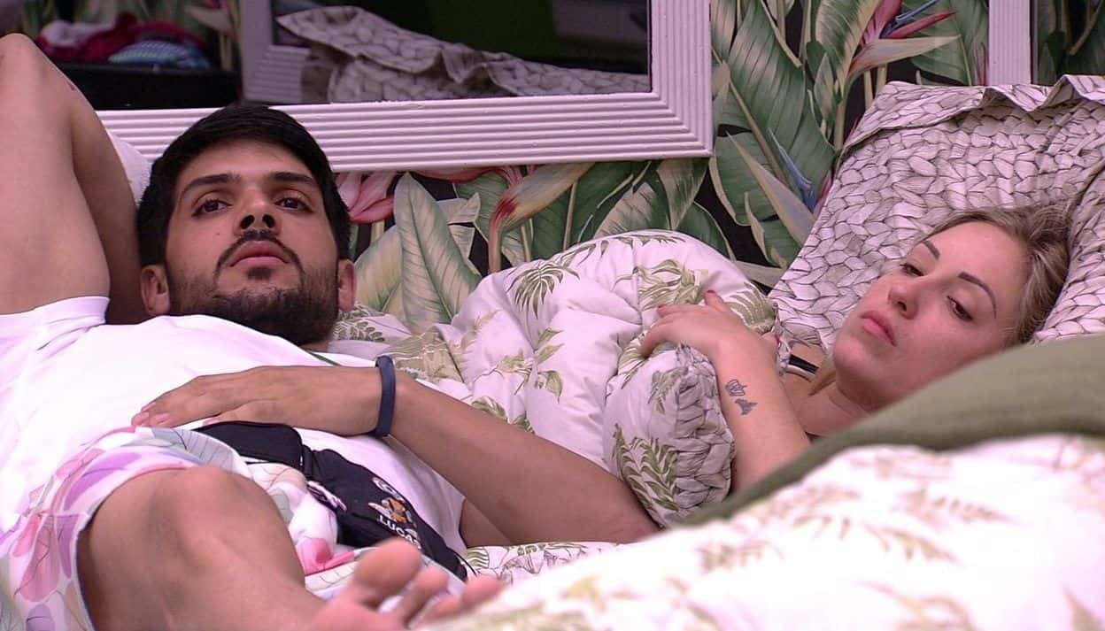 BBB18: Noiva de Lucas evita qualquer assunto relacionado ao programa