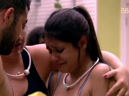 BBB18: Ana Paula precisou ser atendida por médico após eliminação