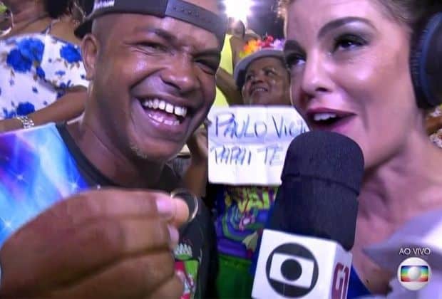 Fátima Bernardes é pedida em casamento durante transmissão de Carnaval