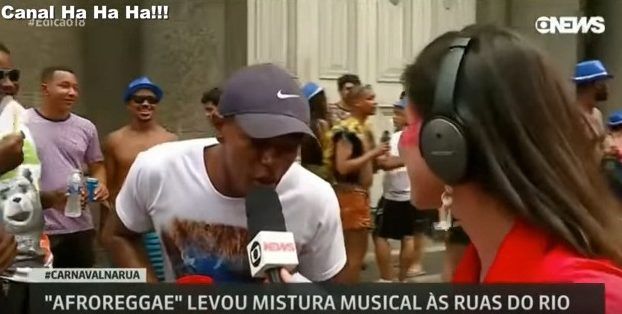 Repórter da GloboNews leva cantada de folião: “Vou pegar oito, você está incluída”