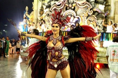 Famosos garantem que desfilarão pela Grande Rio mesmo com rebaixamento
