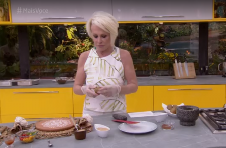 Ana Maria Braga ensina a fazer kibixinha e viraliza na web