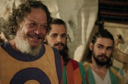 Audiência da TV: “A Terra Prometida” vai bem em dia de apagão da Record