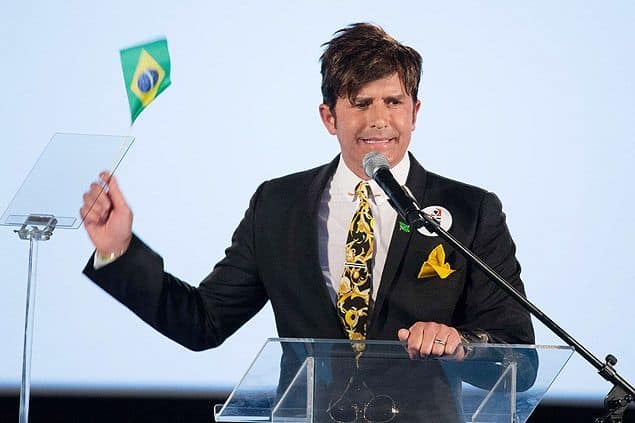 Dr Rey diz que deixará o Brasil caso Bolsonaro não o nomeie ministro