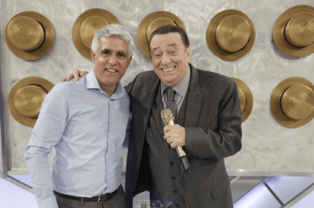 Raul Gil recebe o pastor Claudio Duarte no “Pra Quem Você Tira o Chapéu?”
