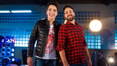SBT e produtora buscam novo título para série sobre dupla sertaneja