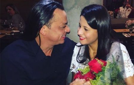 Namorando há um mês com estudante, Frank Aguiar já pensa em casamento