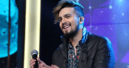 Fogo no palco causa pânico em show de Luan Santana; assista ao vídeo