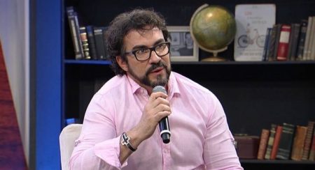 “Pensei em morrer várias vezes”, desabafa Padre Fábio de Melo na TV