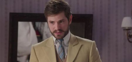 “Orgulho e Paixão”: Camilo confessa a Darcy que é virgem