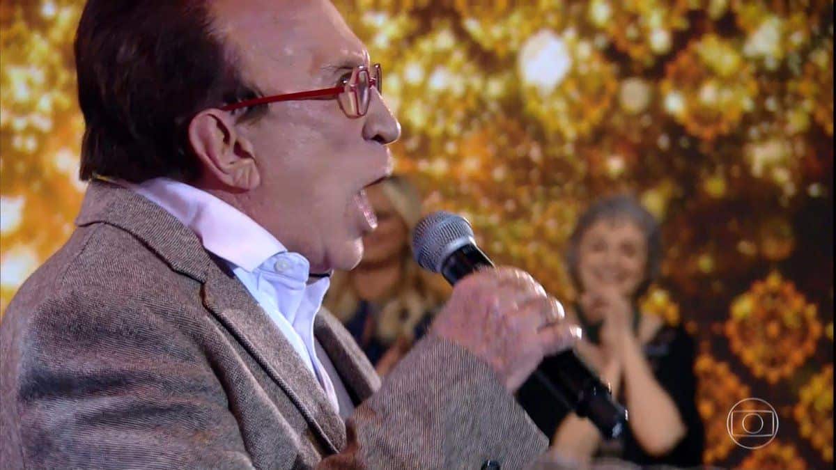 Moacyr Franco canta no Faustão e fala sobre volta à Globo