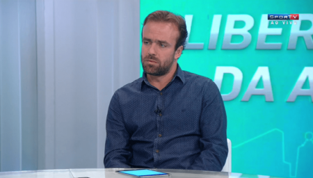 Juninho Pernambucano pede para sair e Globo escala Roger Flores para a Copa da Rússia