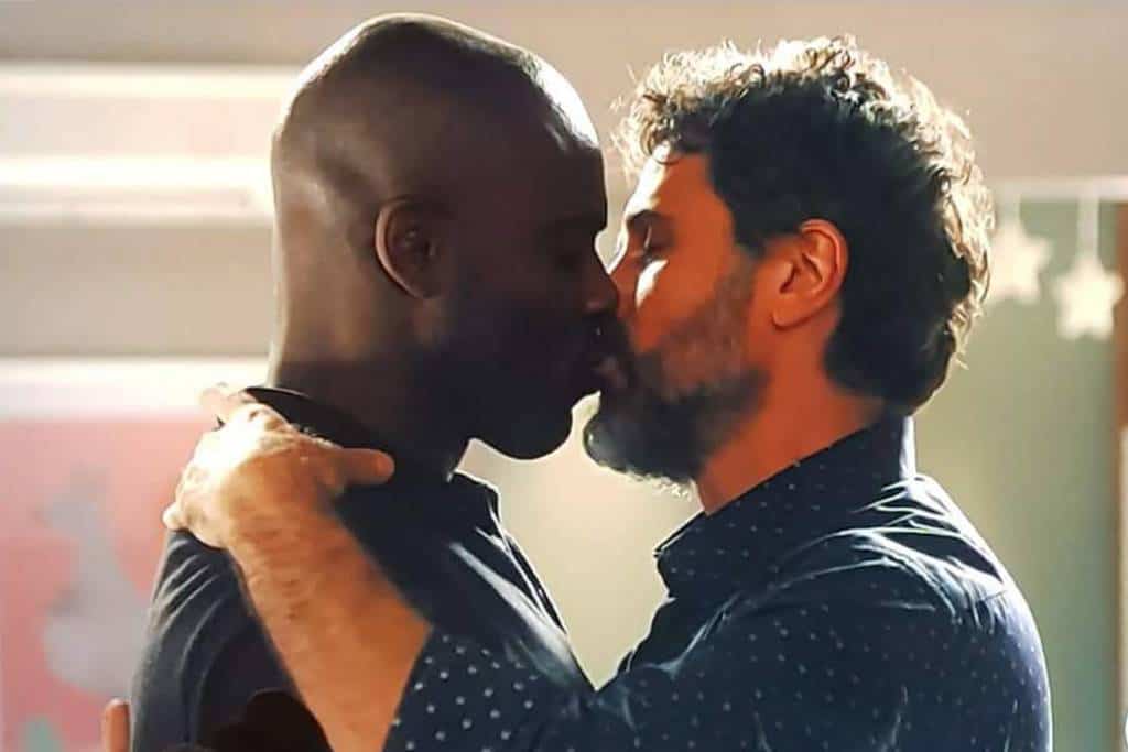 Rafael Zulu sobre beijo gay em novela: “A cena não foi escrita”