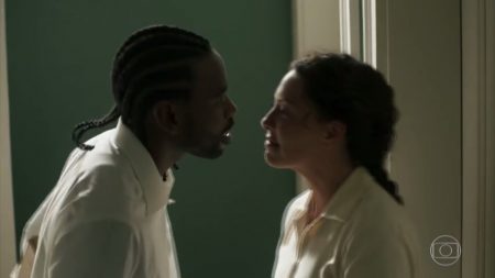 Cena de sexo em “Segundo Sol” repercute na web: “A Globo querendo fazer a gente virar hétero”