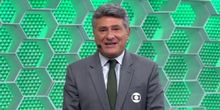 Cléber Machado renova contrato com a Globo