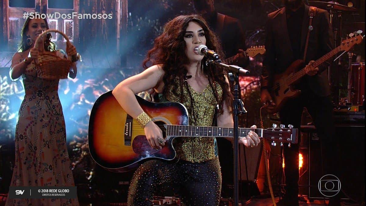 Naiara Azevedo peita Boninho ao vivo; cantora vira piada na web