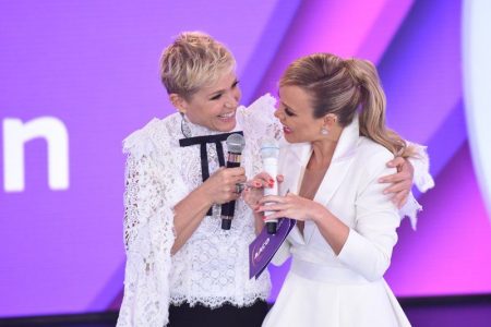 Eliana comemora audiência e recebe carinho de Xuxa: “Você é merecedora”