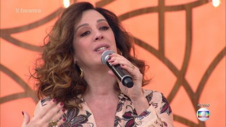 Claudia Raia deixa Fátima Bernardes envergonhada ao relembrar momento com namorado