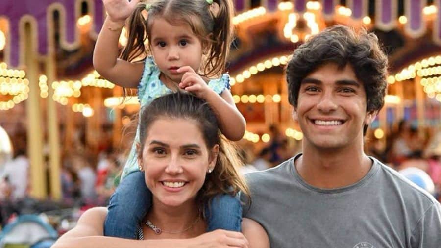 Hugo Moura diz que filha já demonstra interesse pela carreira dos pais