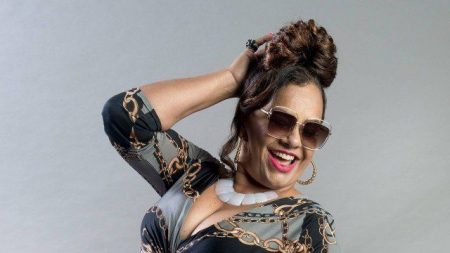 Saudade da Dona Jura? Solange Couto volta à TV em “O Tempo Não Para”