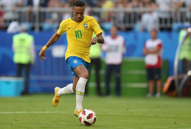 Brasileiros não perdoam pisão em Neymar e “invadem” Instagram de mexicano