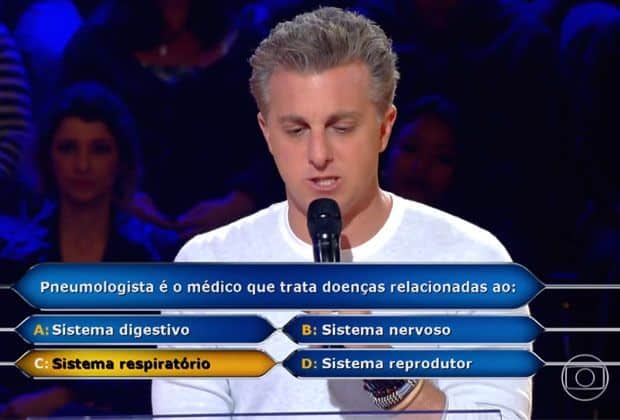 "Caldeirão do Huck" e "Programa Silvio Santos" fazem a mesma pergunta em games no final de semana