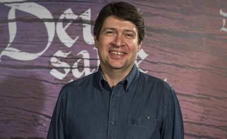 Autor mantém suspense ao entregar últimos capítulos de “Deus Salve o Rei”