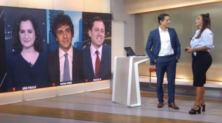 Ivete Sangalo invade estúdio da GloboNews e surpreende apresentador ao vivo; veja