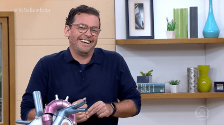 Fernando Rocha rebola muito nos bastidores da Globo