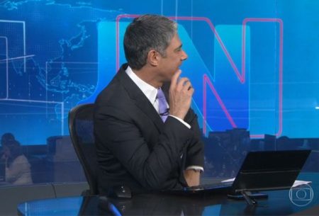 William Bonner surpreende e assiste apresentação de Fátima Bernardes