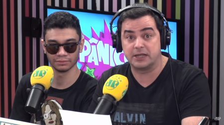 Com direito a carta, Carioca se despede do “Pânico” e se emociona; veja