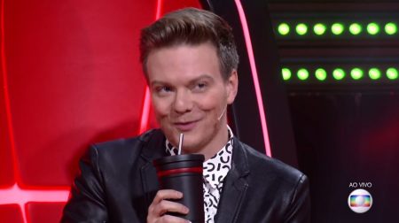 Michel Teló divide opiniões após decisão no “The Voice”