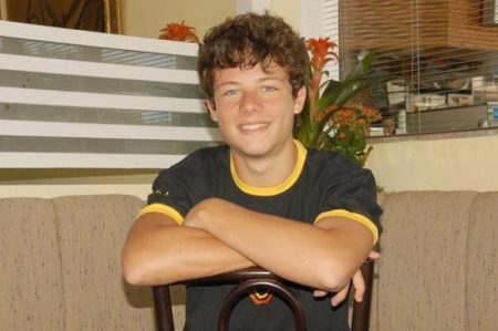Mãe de ator de “Belíssima” que caiu de hotel nega depressão do filho