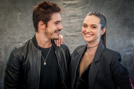Nicolas Prattes insinua que voltou com Juliana Paiva e leva fãs à loucura