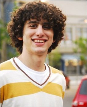Bodão de “Malhação” volta às novelas em “Verão 90”