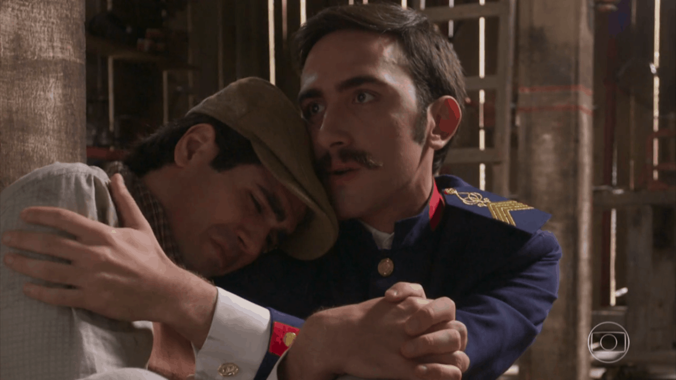 Luccino e Otávio trocam primeiro beijo em “Orgulho e Paixão”; web comemora