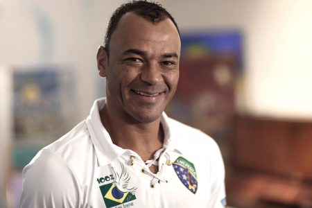 Cafu participa de recriação do “Família Trapo” na Record