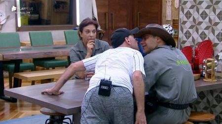 “A Fazenda 10”: “Resolveu atormentar a pessoa errada”, diz Rafael sobre Gabi