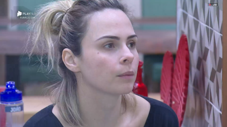 “A Fazenda”: Ana Paula diz que Sandro é o mais fraco do reality