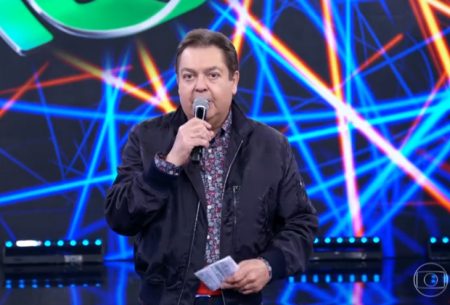 Faustão causa saia justa com ator de “Malhação” no “Ding Dong”