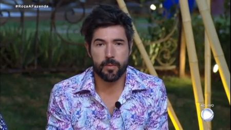 “A Fazenda 10”: Sandro cita BBB e é corrigido ao vivo por Mion