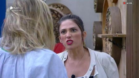 “A Fazenda 10”: Ana Paula e Nadja discutem novamente