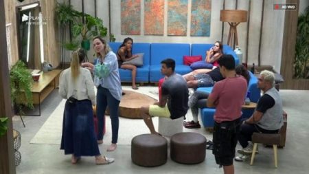 “A Fazenda 10”: Ana Paula ironiza Nadja e termina em discussão