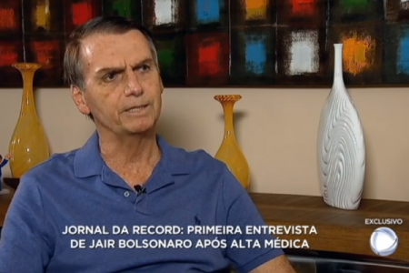 Após benção de Edir Macedo, Record escancara apoio a Bolsonaro