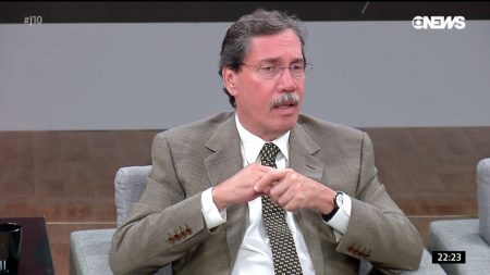 Jornalista da GloboNews provoca mal-estar ao fazer comentário sobre Alexandre Frota