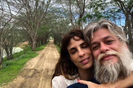 Ex de Fábio Assunção ironiza foto do ator quando criança