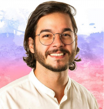 Túlio Gadêlha se irrita com fake news e nega ser a favor do incesto