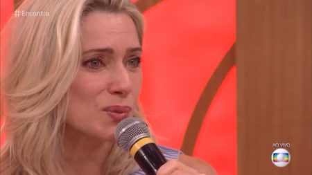 Letícia Spiller se emociona com menino bailarino e relembra carreira